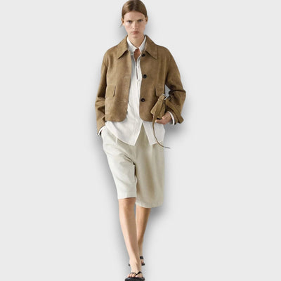 Naomi – Elegante Wildlederjacke im klassischen Schnitt