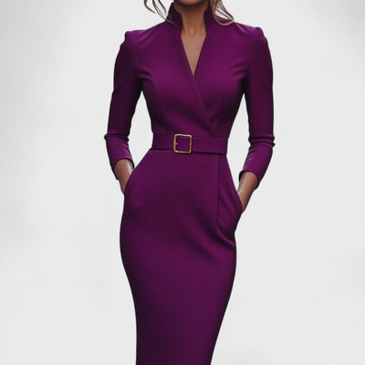 Mandarin - Elegantes Schwarzes Kleid mit Gürtel und Stehkragen