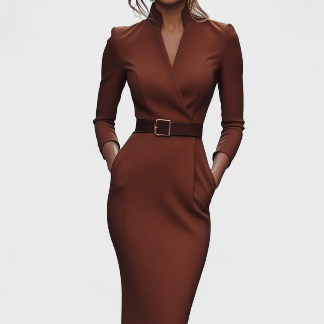Mandarin - Elegantes Schwarzes Kleid mit Gürtel und Stehkragen