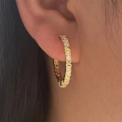 Aurelisse | Kreuzohrringe aus 18K Zirkonia