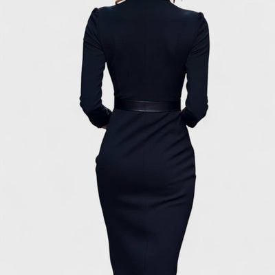 Mandarin - Elegantes Schwarzes Kleid mit Gürtel und Stehkragen