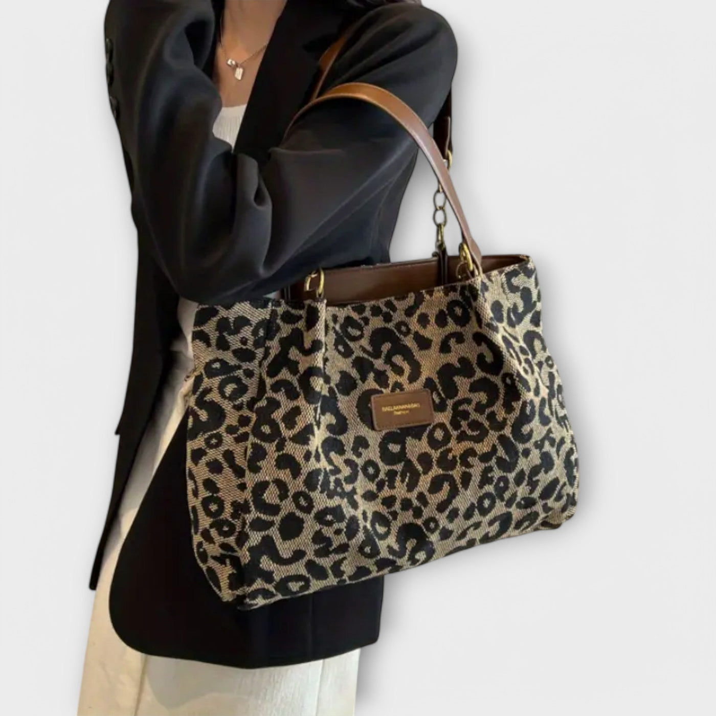 Gianna Boutique - Leoprint Umhängetasche
