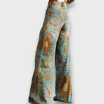 Fiorella – Jeans mit weitem Bein und retro Blumenmuster