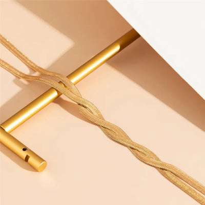 Flaira – Verstellbare Schlangenhalskette aus Gold