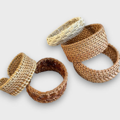 Noelia – Armband aus geflochtenem Rattan