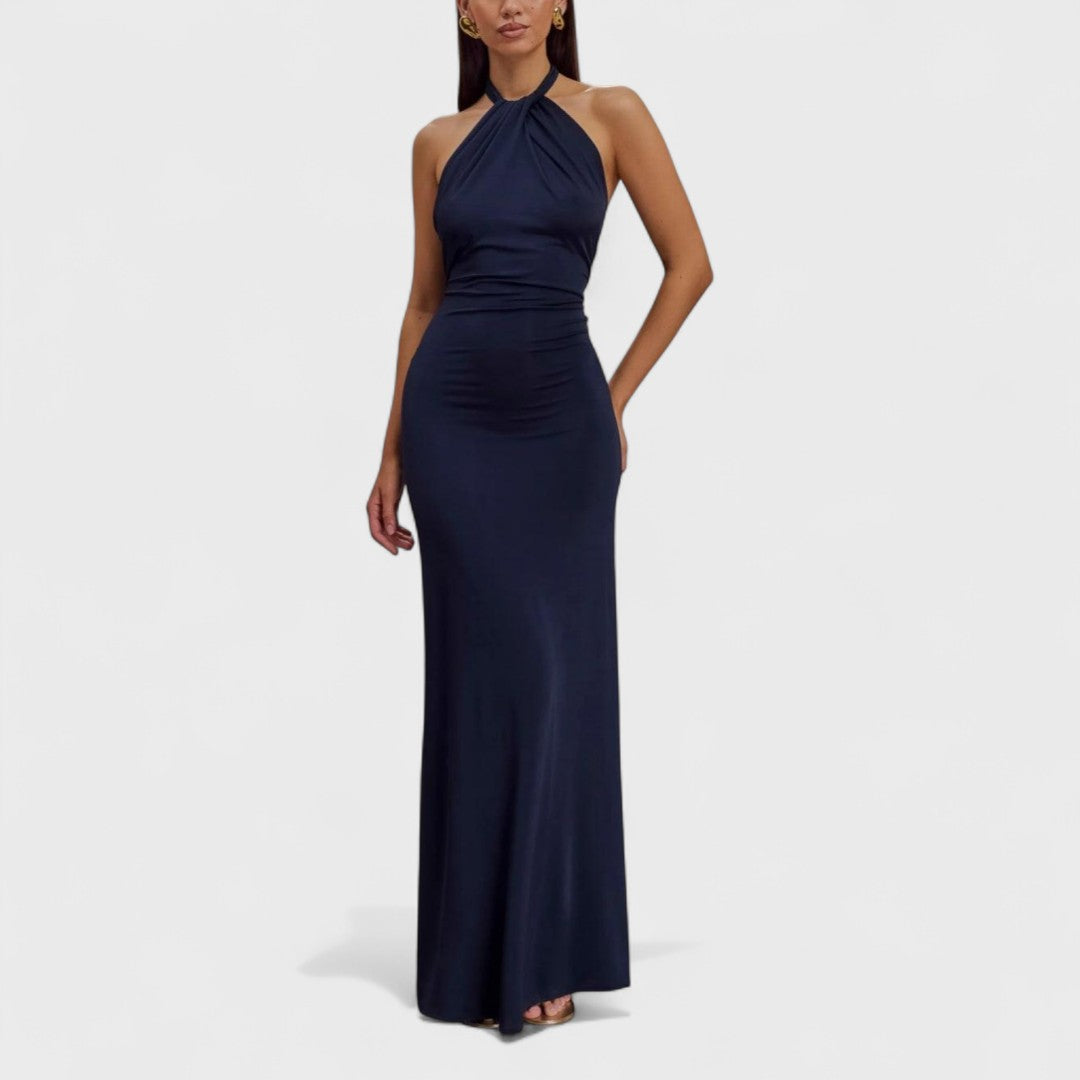 Klara – Curvy Kleid aus Seide mit Halterneck