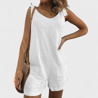 Maia - Kurze Jumpsuit mit Taschen an den Schultern und Bändern