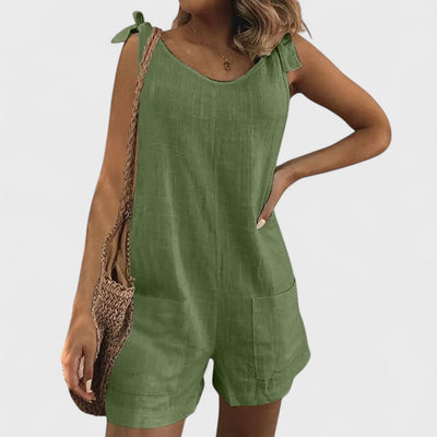 Maia - Kurze Jumpsuit mit Taschen an den Schultern und Bändern