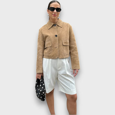 Naomi – Elegante Wildlederjacke im klassischen Schnitt