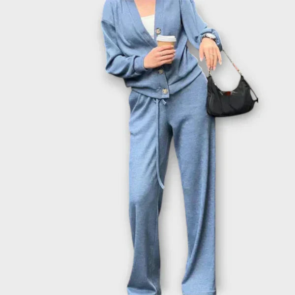 Langarmbluse und Hose