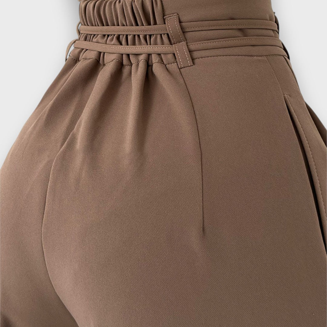 Giva – Hosen mit entspannter Eleganz