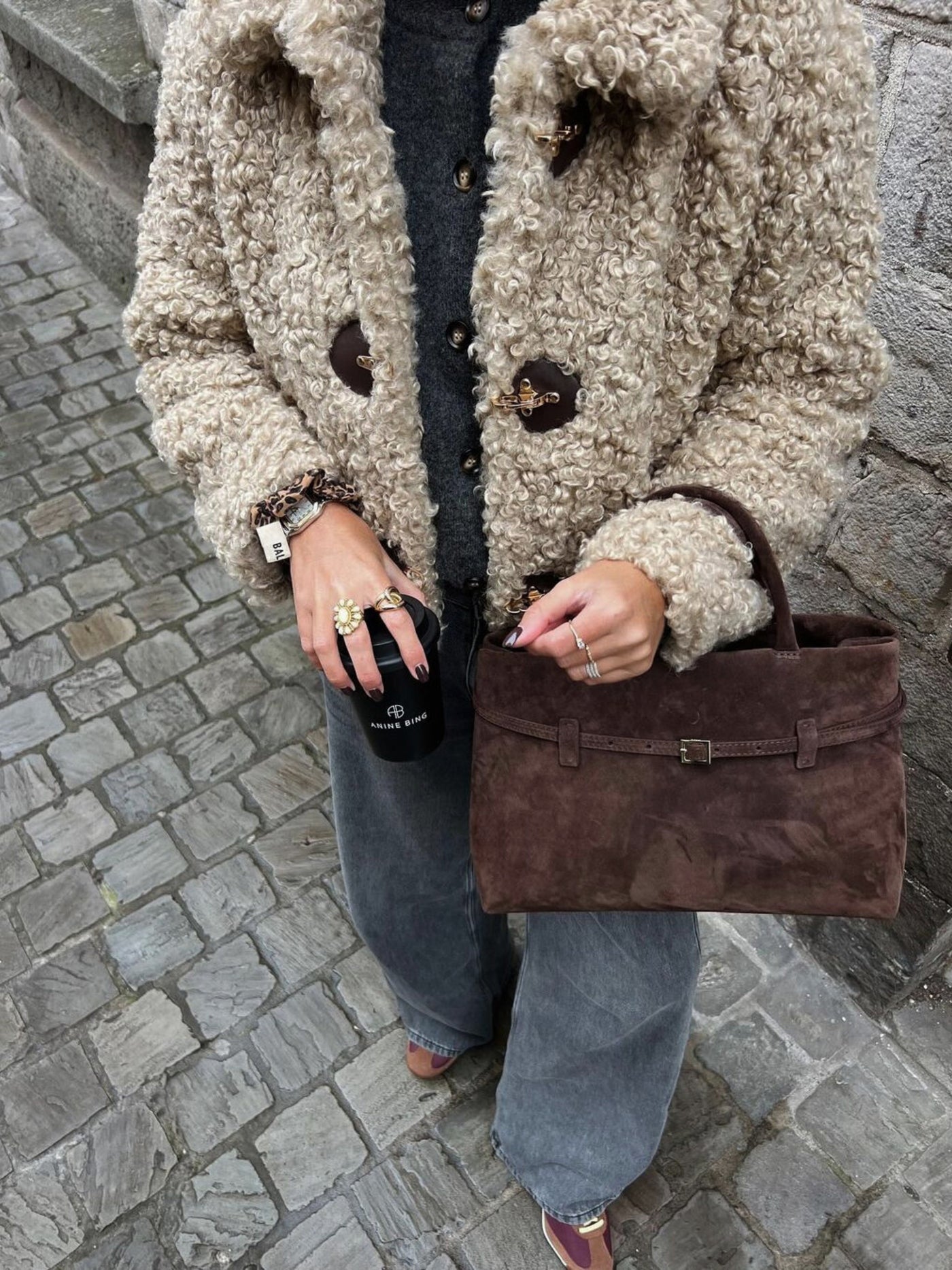 Rebecca | Schultertasche aus luxuriösem Wildleder