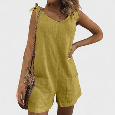 Maia - Kurze Jumpsuit mit Taschen an den Schultern und Bändern