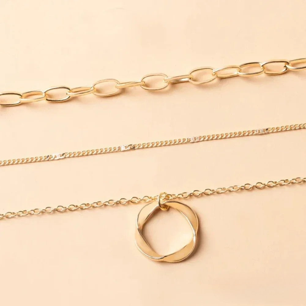 Avine – Retro-Halskette in Gold