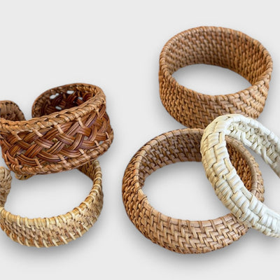 Noelia – Armband aus geflochtenem Rattan