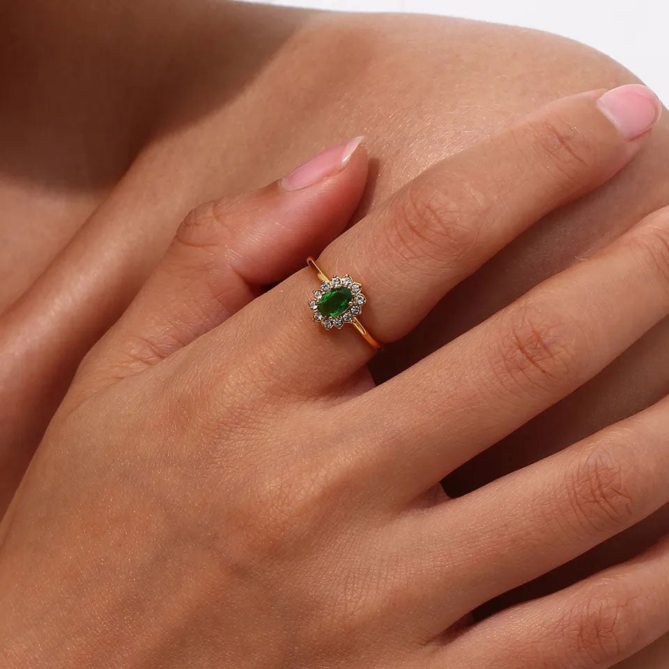 Amaryelle | Ring aus grünem Zirkonia in 18K Gold
