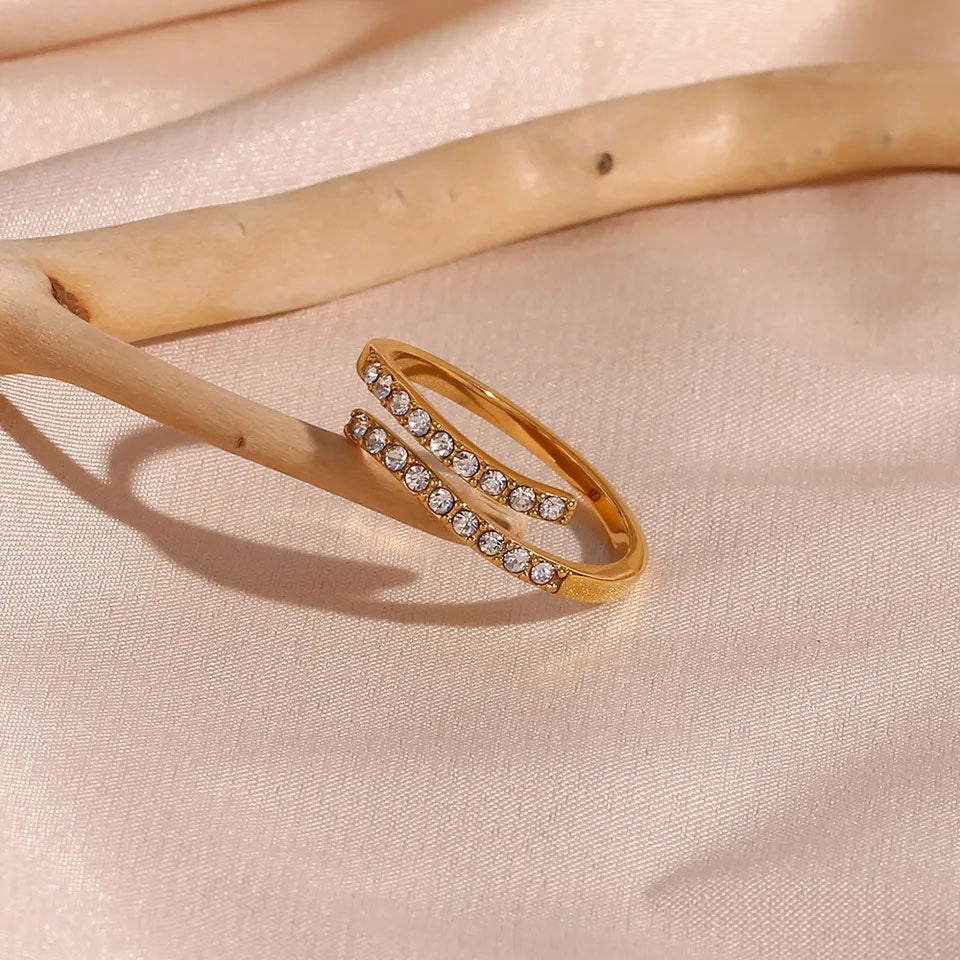 Miralyssa | Ring aus 18K Gold