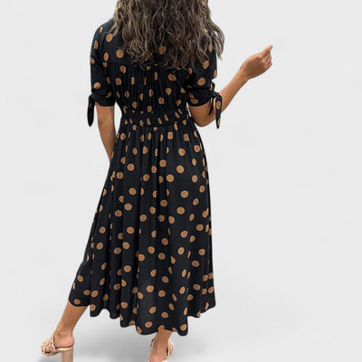 Monique - Elegantes gepunktetes Kleid
