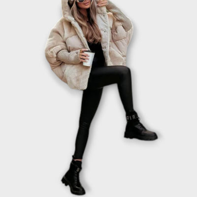 Ava - Elegante Daunenjacke