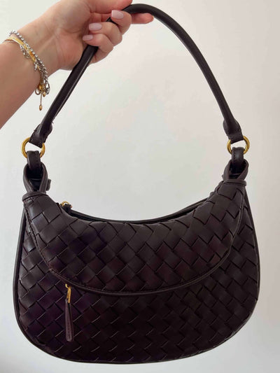 Sarah | Umwandelbare Woven Schultertasche
