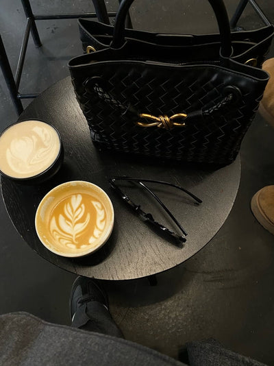 Eloise | Woven Kompakte Texturierte Tasche