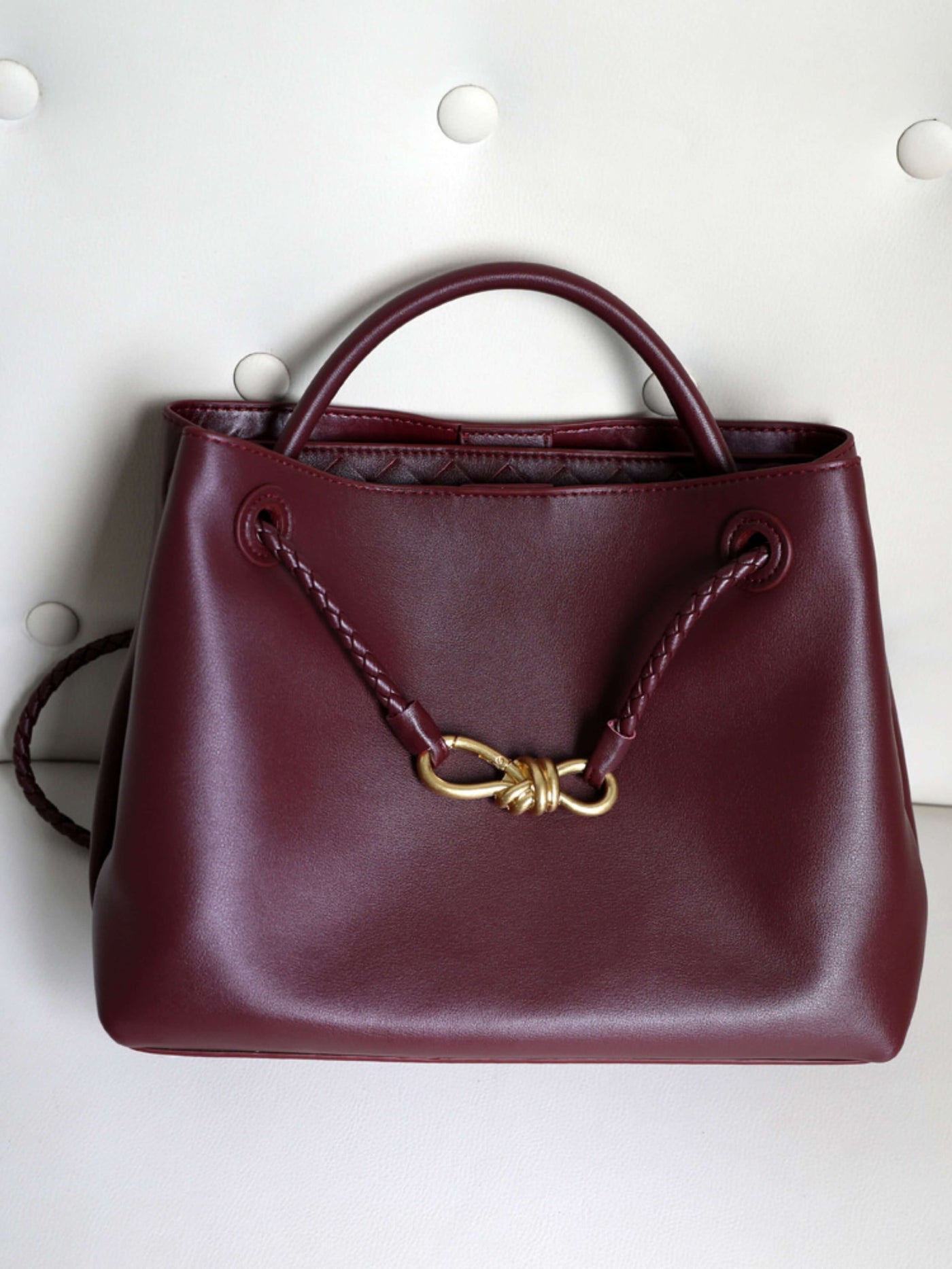 Emilia | Vielseitige, raffinierte Tasche