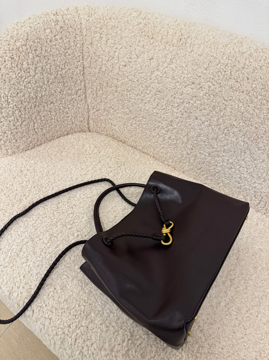 Emilia | Vielseitige, raffinierte Tasche