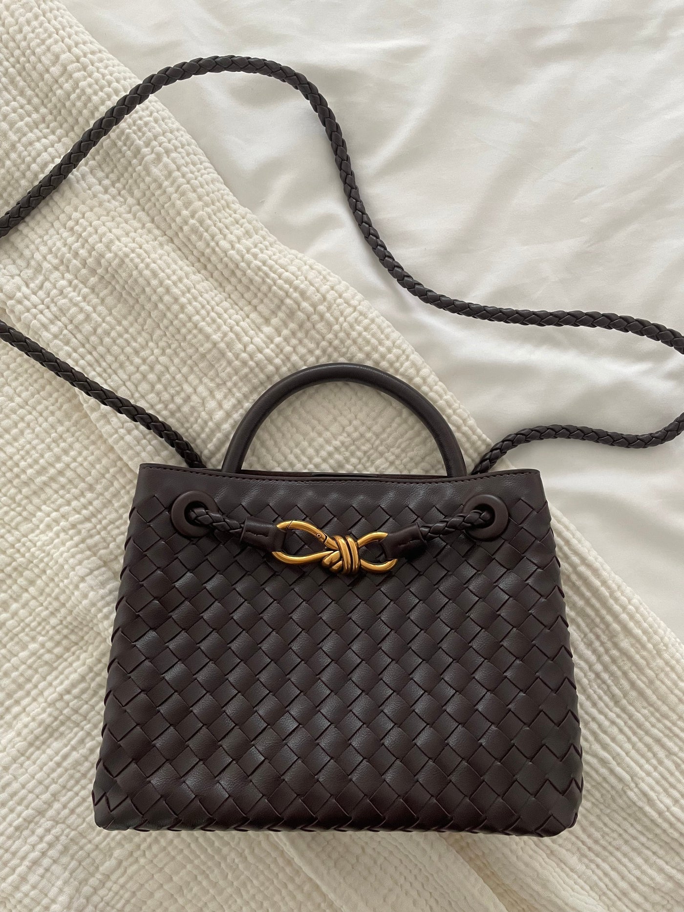 Eloise | Woven Kompakte Texturierte Tasche