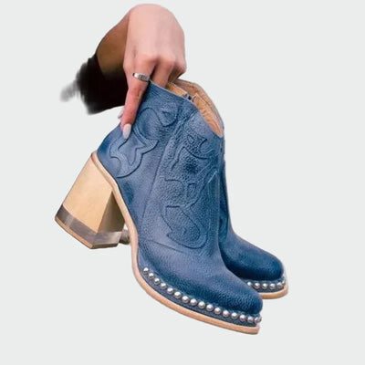 Gestickte Lederstiefel