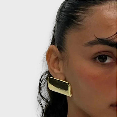 Jona – Geometrische Ohrringe mit auffälligem Stil