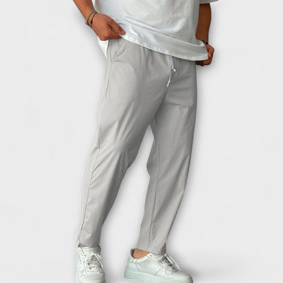 Hochtaillierte Leichte Hosen