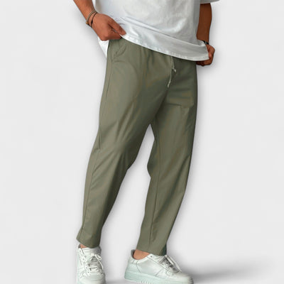 Hochtaillierte Leichte Hosen