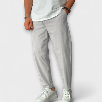Hochtaillierte Leichte Hosen