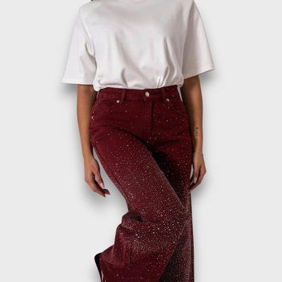 Marvie – Jeans mit weitem Bein und Strass in Bordeaux