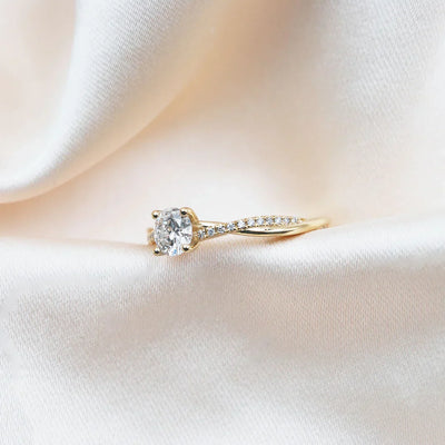 Ysmaryelle | Ring aus 18k Gold