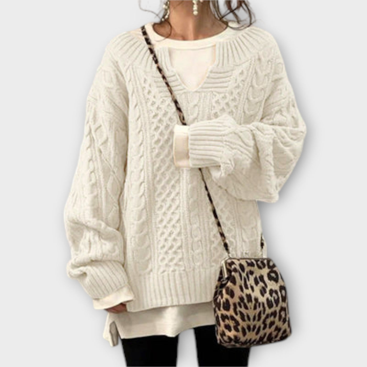 Oversize Pullover mit Zopfmuster