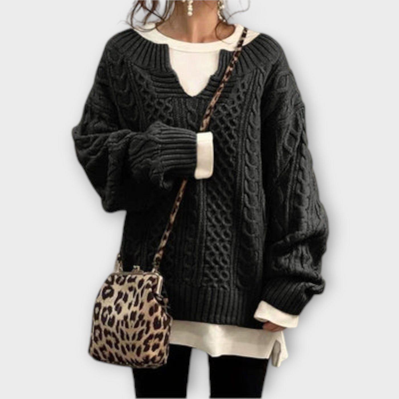 Oversize Pullover mit Zopfmuster