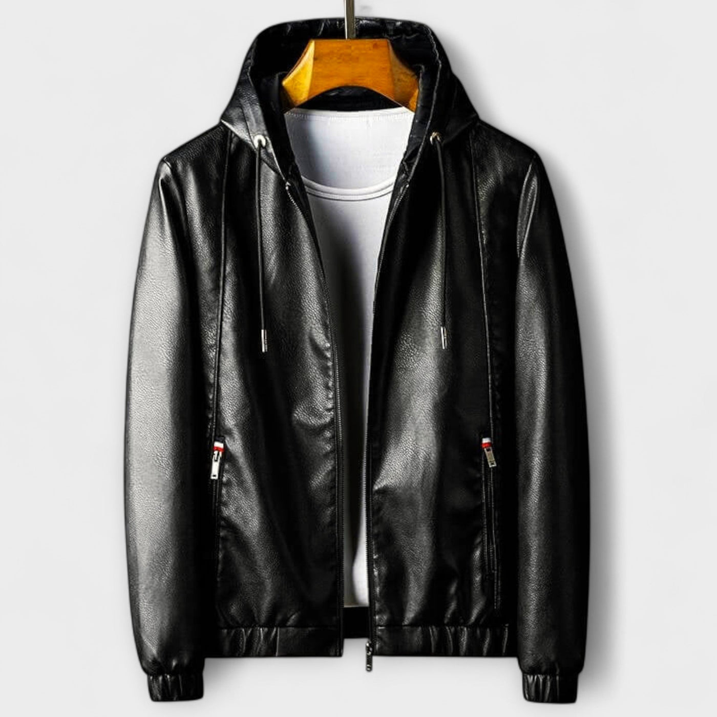 Jacke aus Eco-Leder mit Kapuze