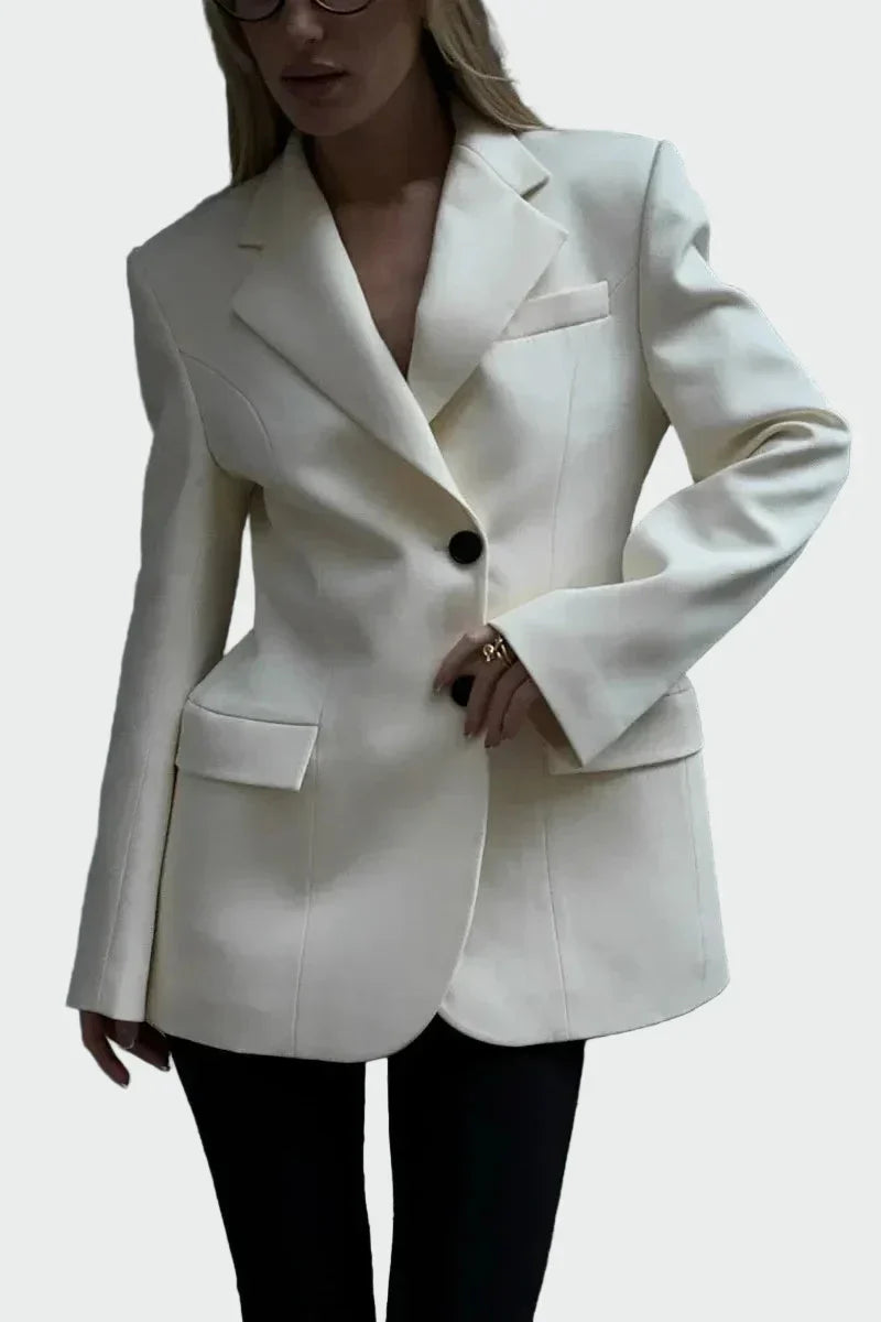 Moolie - Jacke mit imposanter Linie und Knöpfen