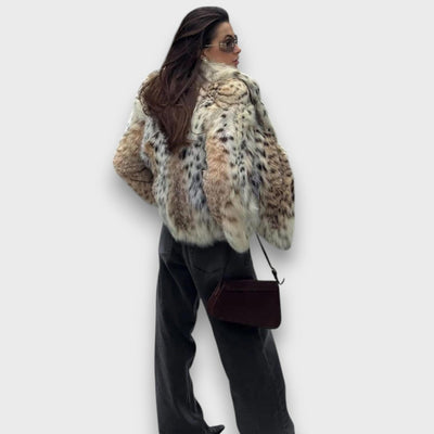Leoline – Kunstpelzjacke mit Tierdesign