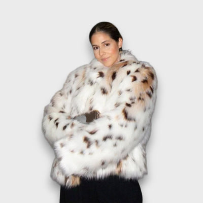 Leoline – Kunstpelzjacke mit Tierdesign