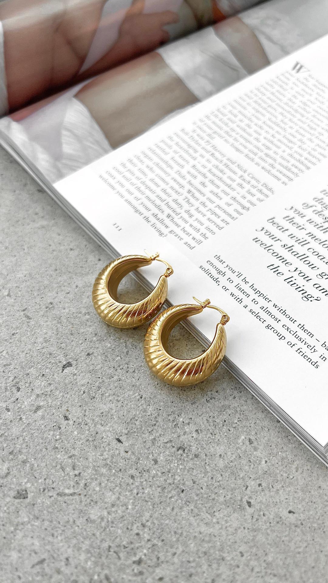 Sloane | Goldplattierte Creolen