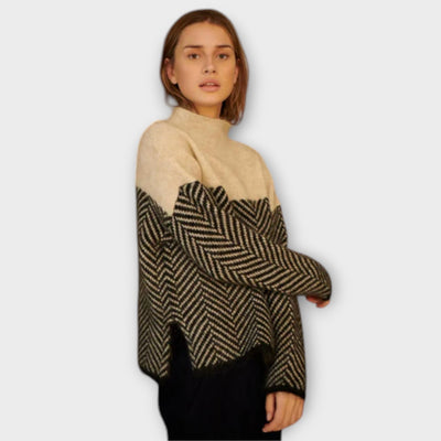Maeve - Weicher Pullover mit Stehkragen