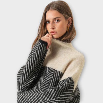 Maeve - Weicher Pullover mit Stehkragen