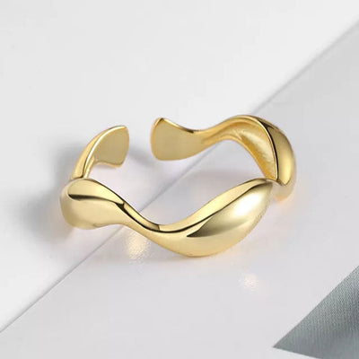 Carisseya | Wellenring aus 18K Gold