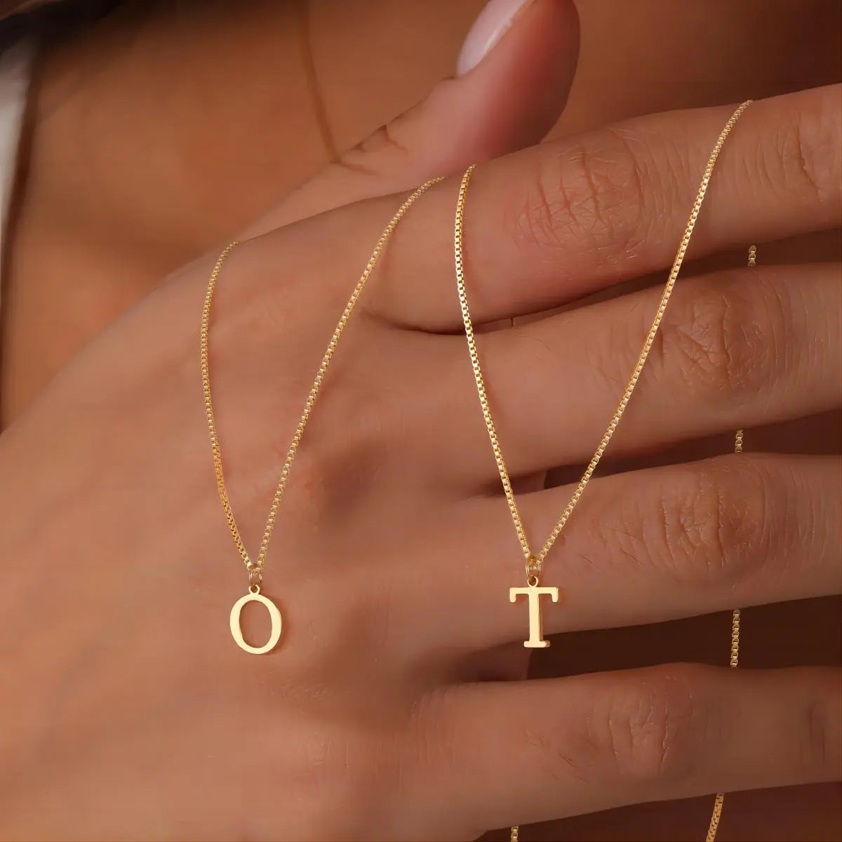 Enzhalynne | Halskette mit Initialen aus 18K Gold