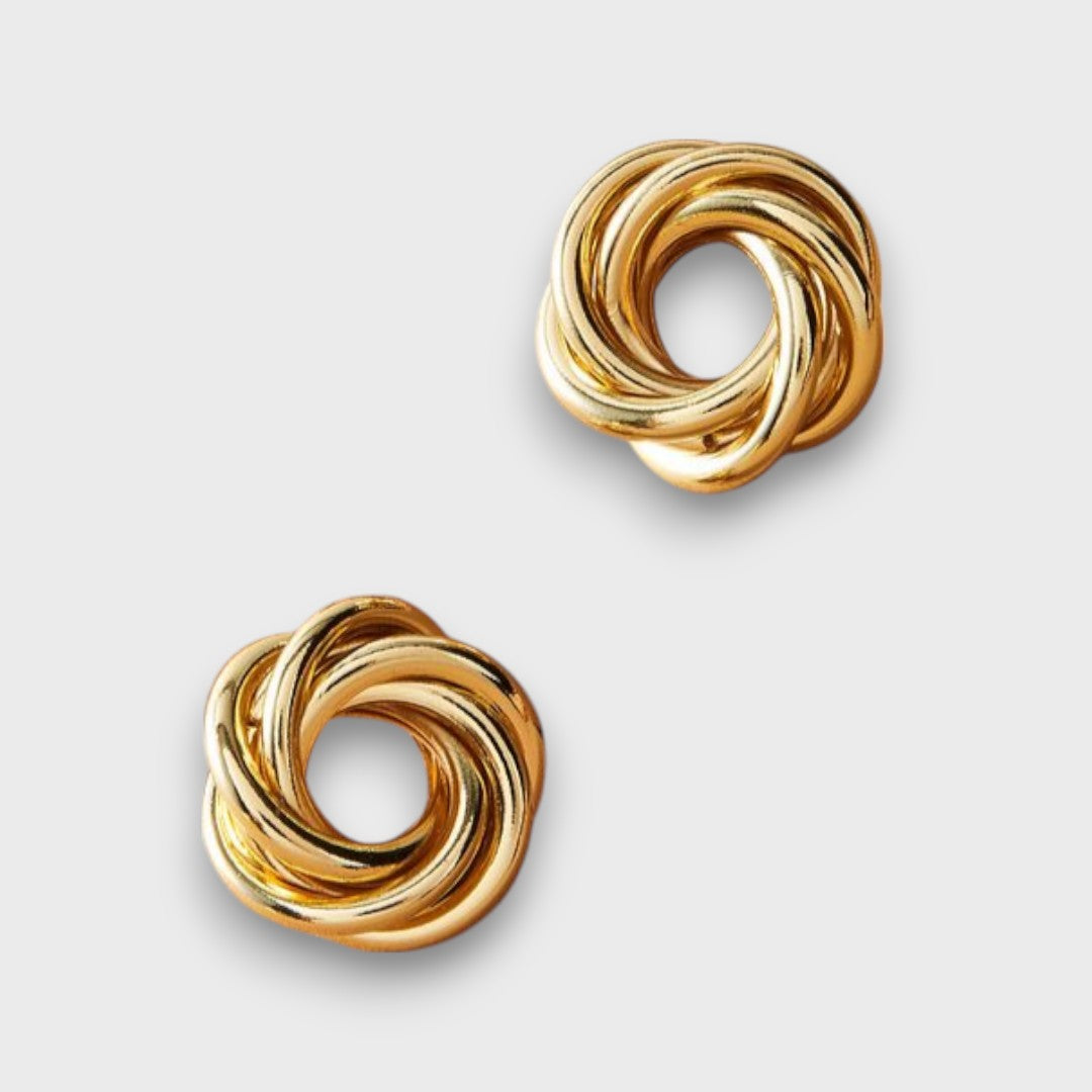 Auriane – Ohrstecker mit geflochtenem Design und goldenem Knoten