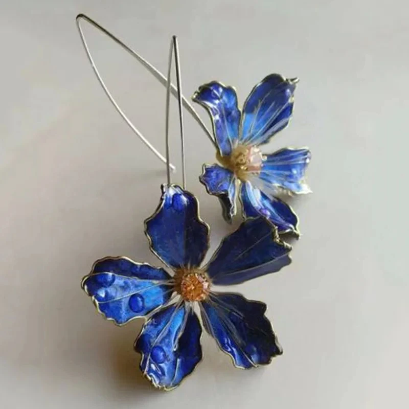 Vintage Blumenohrringe in Blau