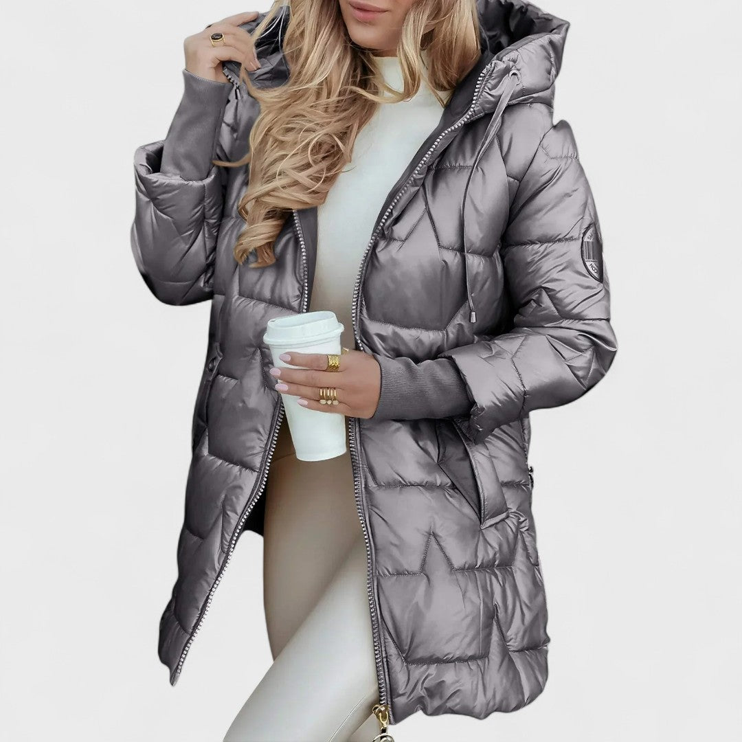Nolwen - Eleganter Wintermantel mit Kapuze
