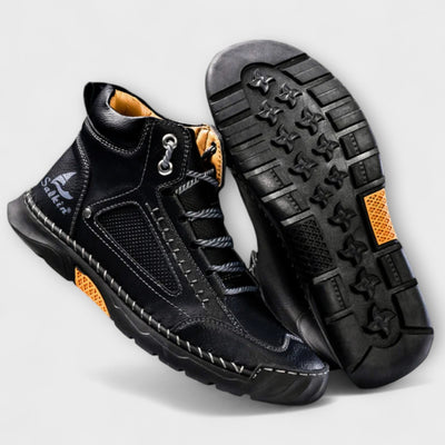 Hohe Lederstiefel